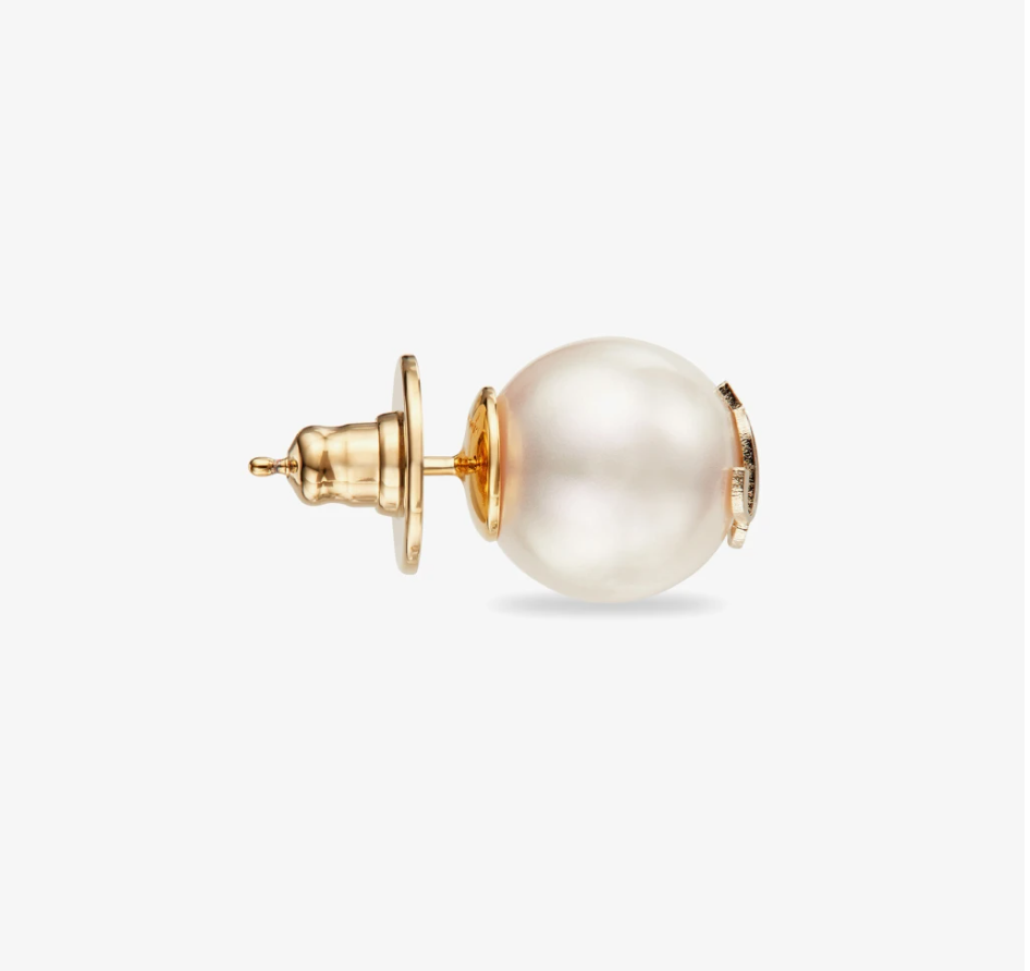 JC  Pearl Studs