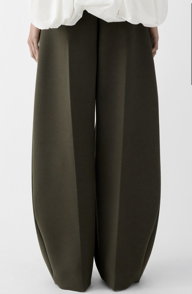 Le Pantalon Ovalo