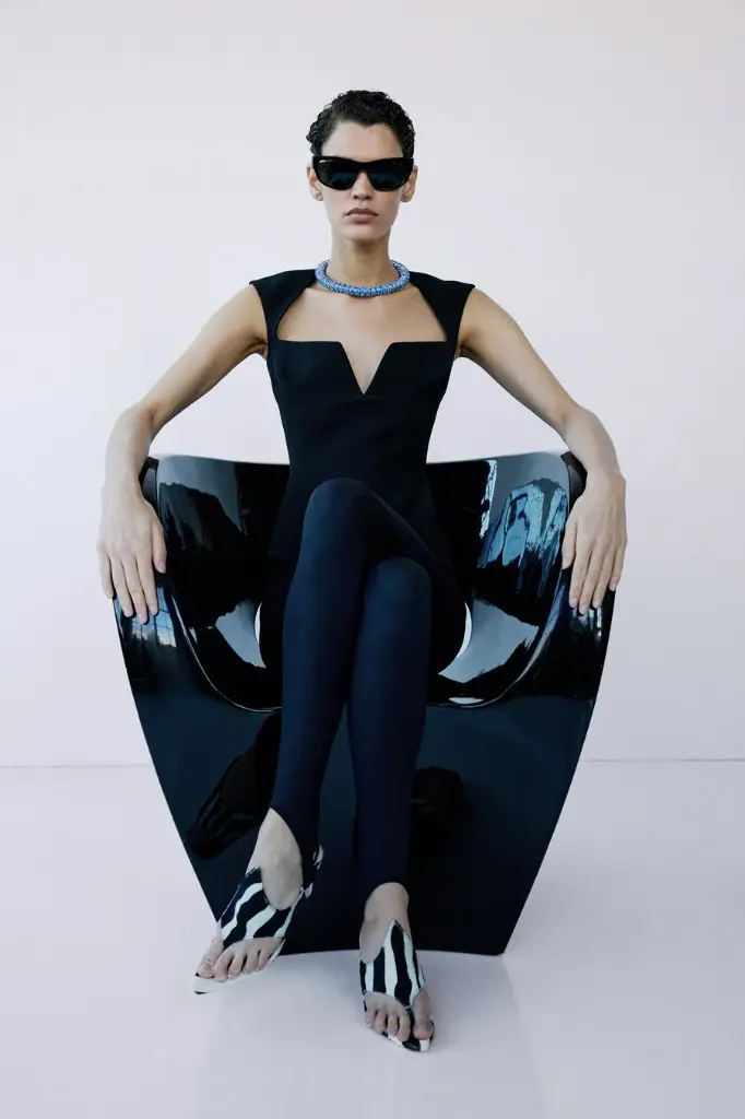 Almonds Pants In Black Cat