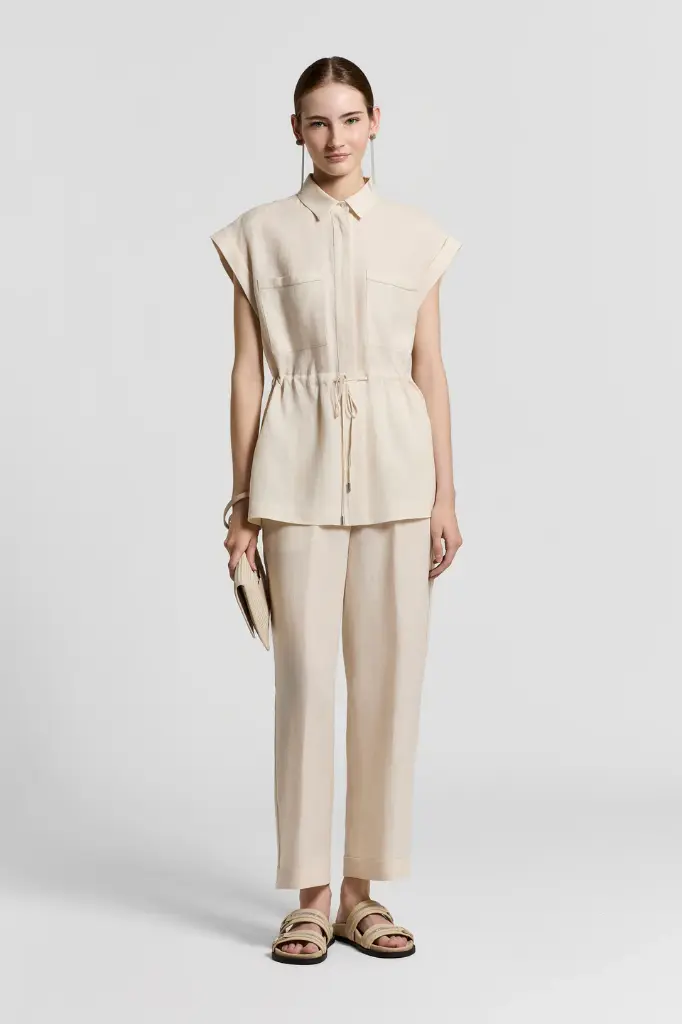 Shirt in lightweight pure linen canvas