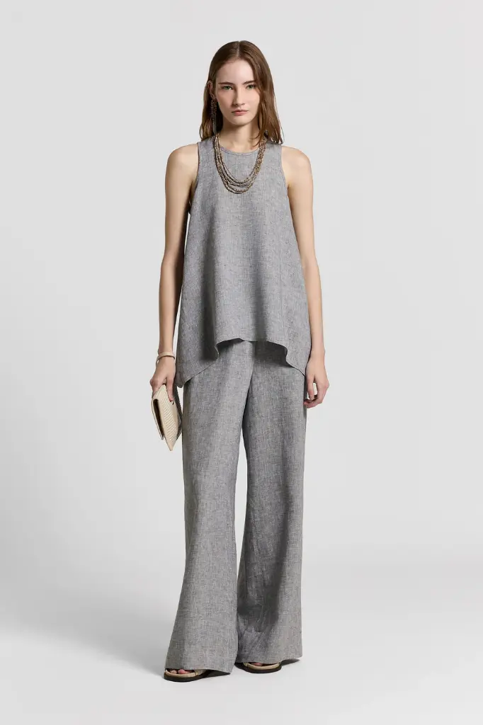 Trousers in lightweight pure linen canvas