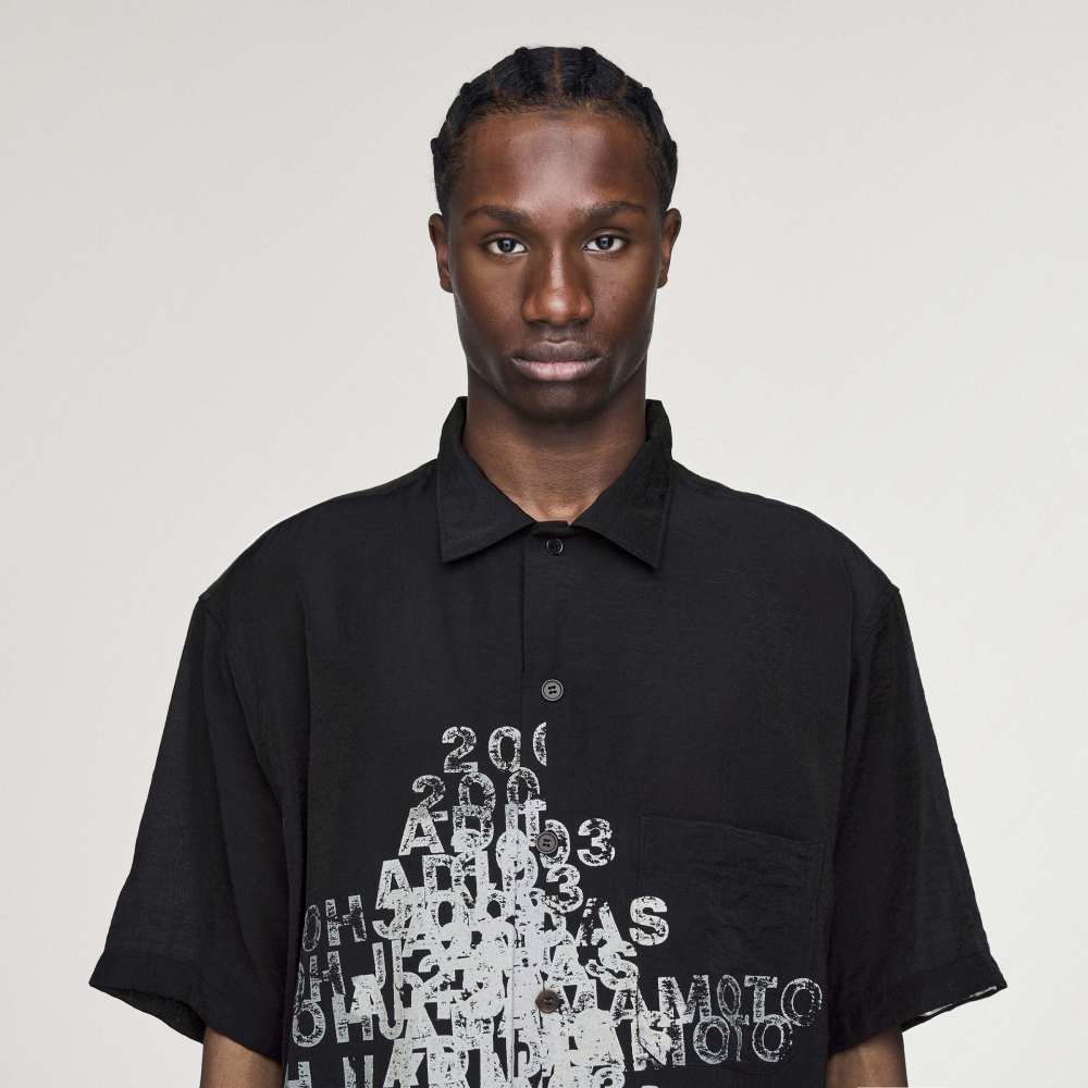 Y-3 Short-sleeved long shirt with placed graphic
