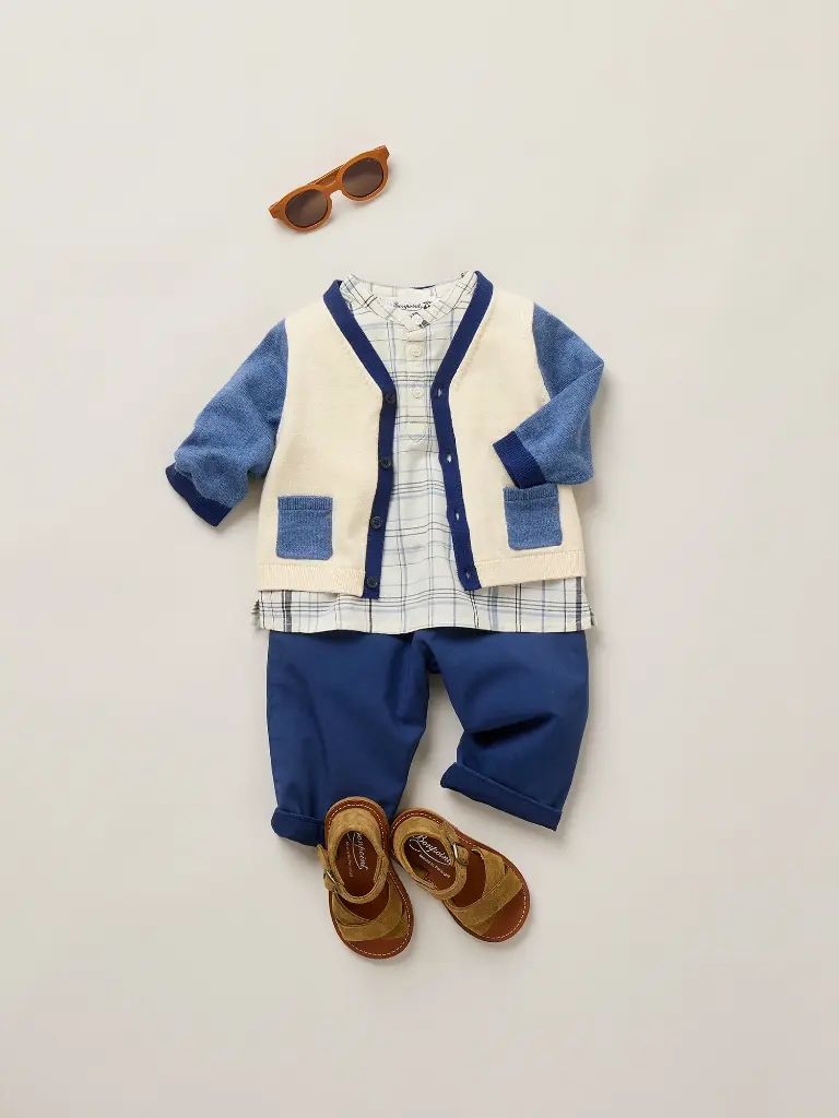 Tahiel V-Neck Cardigan