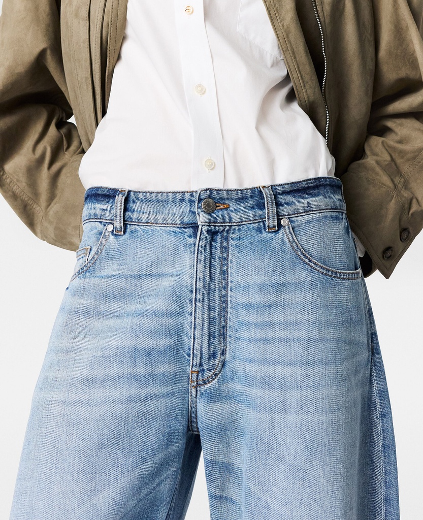 Curvy and Relaxed Mid-Rise Jeans