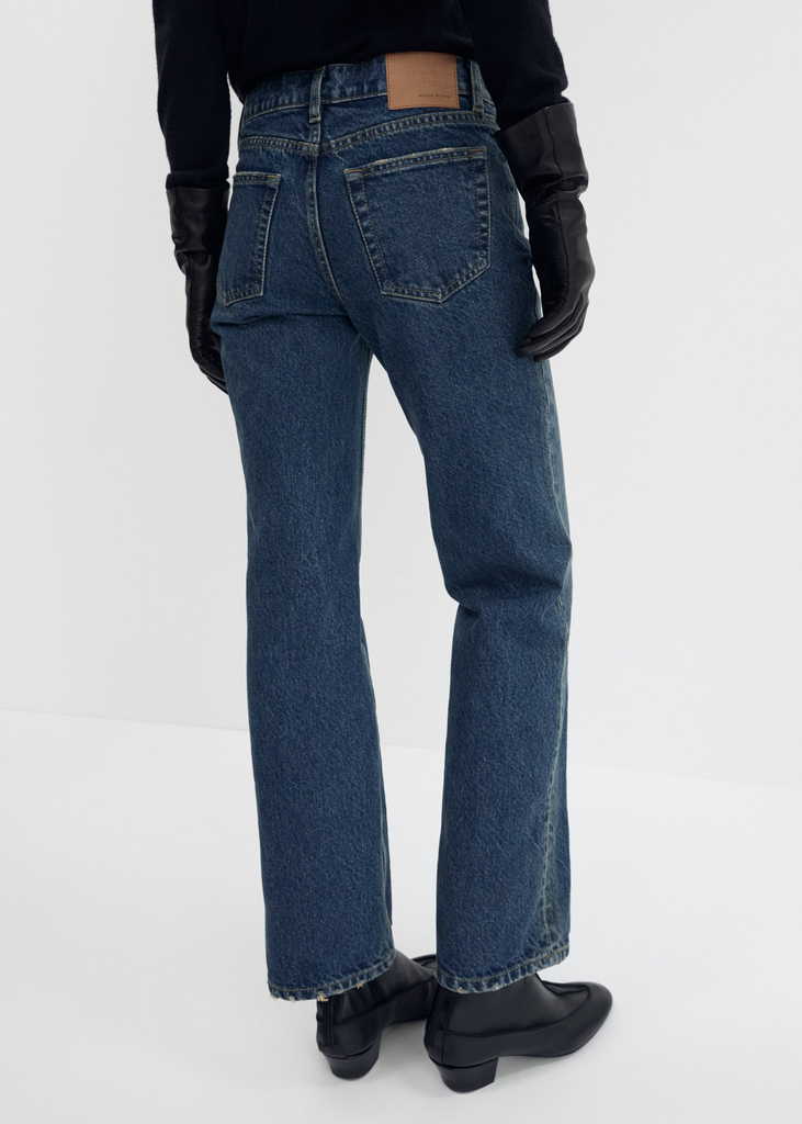 Cropped Straight Leg Jeans in Blue