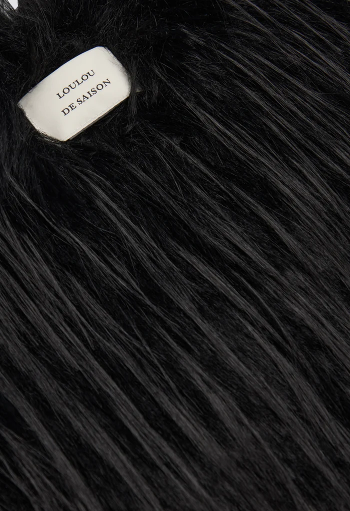 ZARI Faux Fur Shawl