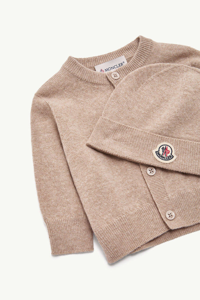 Embroidered Logo Wool Set