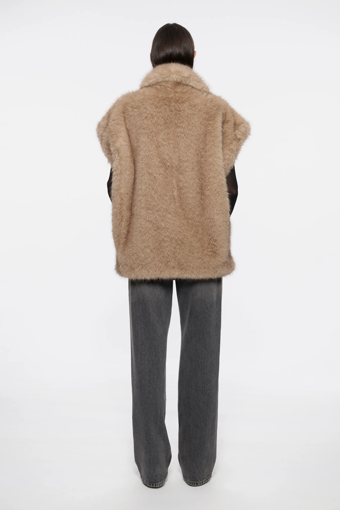 Kinley Vest