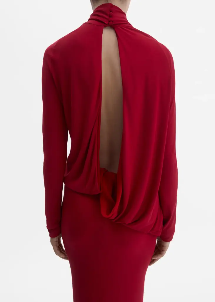 Long open-back dress with high neck and floral detail in red