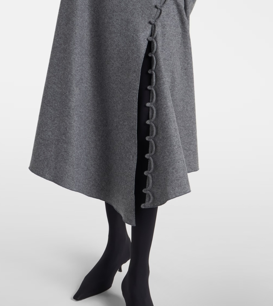 Rouleau Detail Skirt